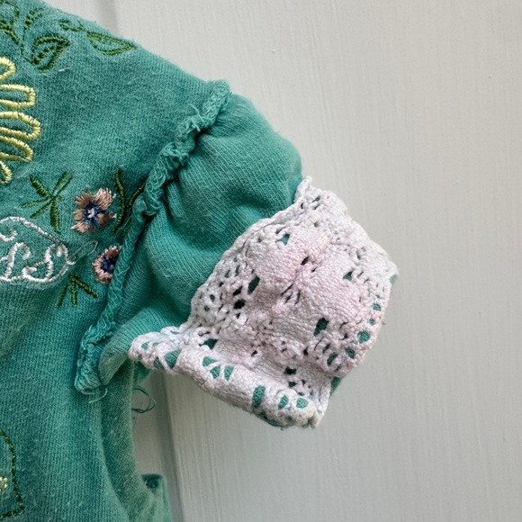 Guess 3T Girls Green Embroidered Short Sleeve Hoodie Sweatshirt with Lace Trim - Picture 4 of 9